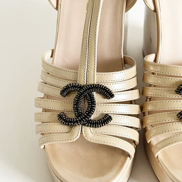 CHANEL - Authentic Interlocking CC Logo T-Strap Wedges - Picture 5 of 6